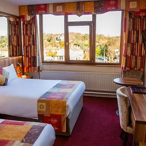 3* Szálloda West County