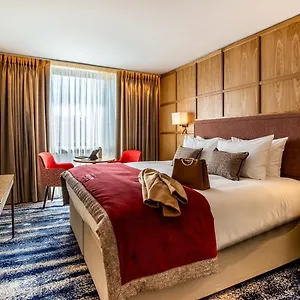 4* Hotell Skylon