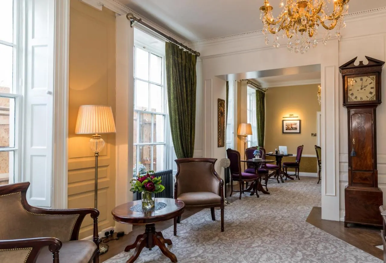 Stauntons On The Green Hotel Dublin 3*,